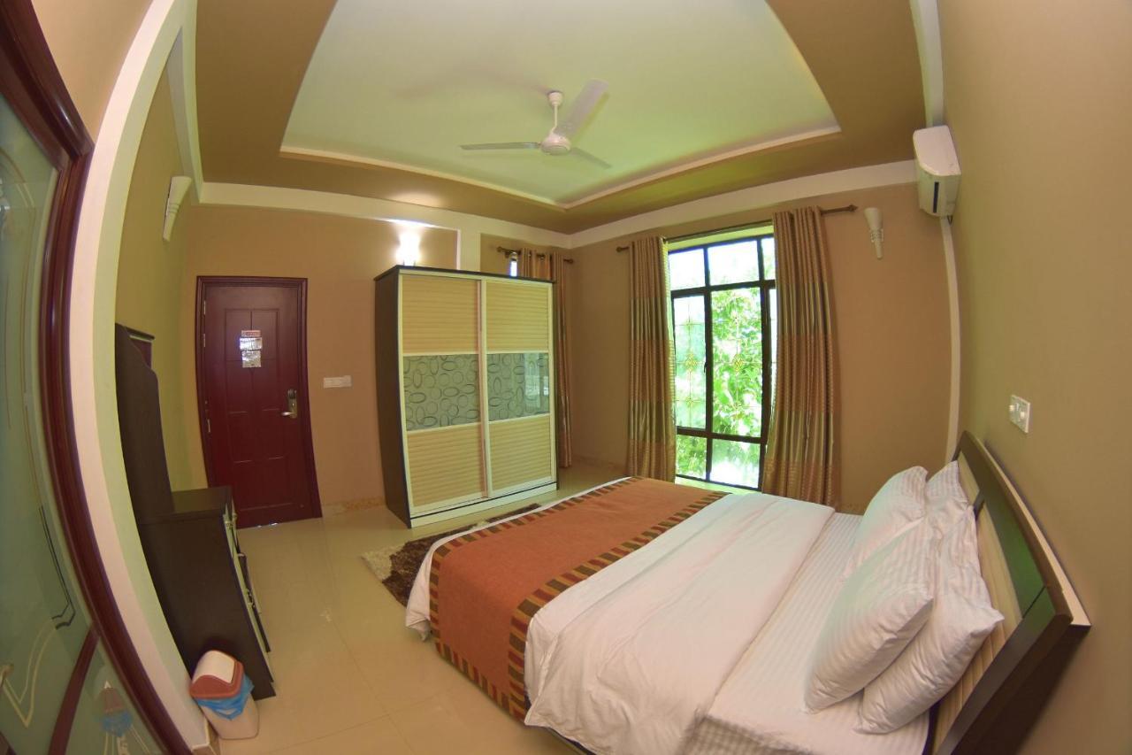 คาลิกซ์ แกรนด์ ฟูวาห์มูลาห์ Hotel Fuvahmulah ภายนอก รูปภาพ